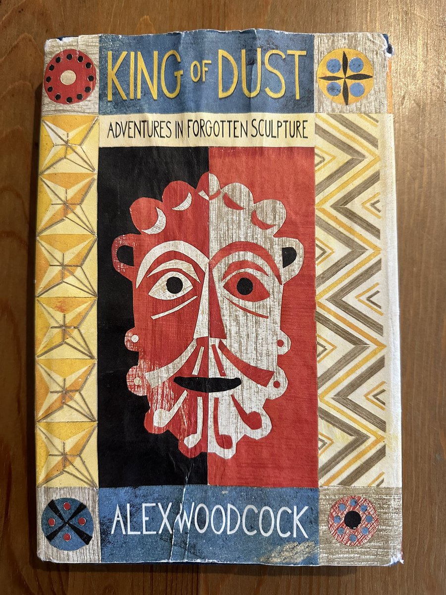 My spalling copy of <a href="/beakheads/">Alex Woodcock</a> ‘King of Dust’ which was great company whilst in Dubrovnik, the city of limestone,  recently. A wonderful book. A love letter to stone <a href="/LittleToller/">Little Toller 🇺🇦🇵🇸</a>