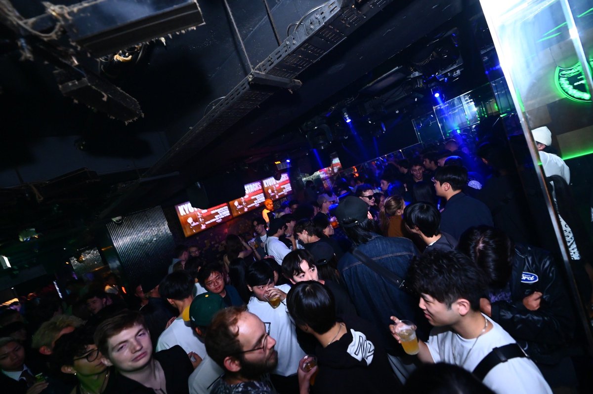 djsancon's tweet photo. 毎週 金曜日@kitsune_kyoto
キツネ 3F LAND FLOOR
上昇中⤴️😎☝️
Every Friday
kitsune kyoto
3F Land Floor
📸 @photo_tasuku
#HIPHOP #RanB
#REGGATON #Afrobeats
#kyotonightlife #kyotoclub
#kyotonightclub #kyotonight
#internationalparty
#京都クラブ #京都夜遊び
#ヒップホップ https://t.co/btlLz2naCP