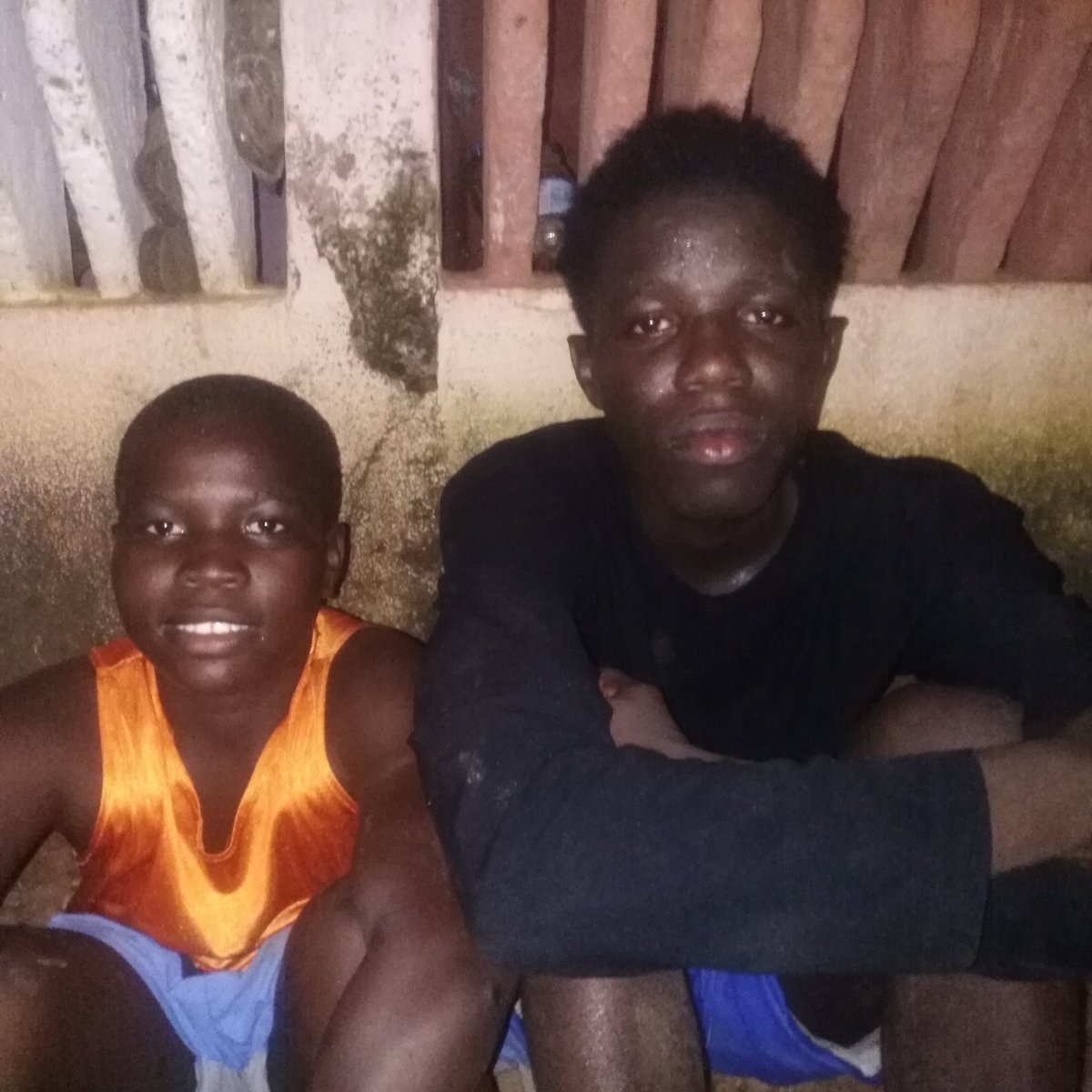 Me and my sibling we are adorable 😍