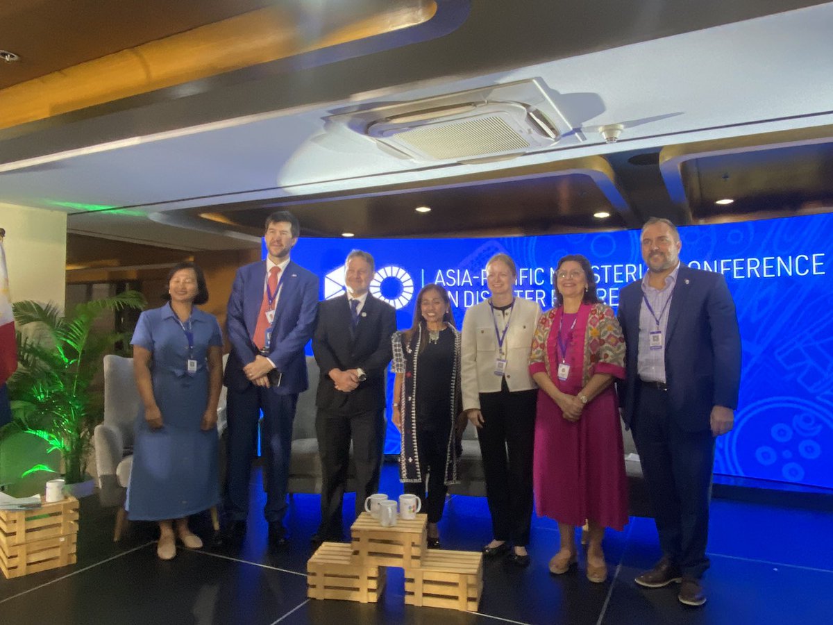 OCHAPhilippines's tweet photo. This forum’s success wouldn’t have been possible without everyone’s support. Heartfelt thanks to the UN agencies for their steadfast commitment &amp; to all INGOs, NGOs, CSOs, &amp; officials who joined us. Your presence &amp; dedication truly made this impactful. 

#APMCDRR2024 https://t.co/GawLGLSmyh