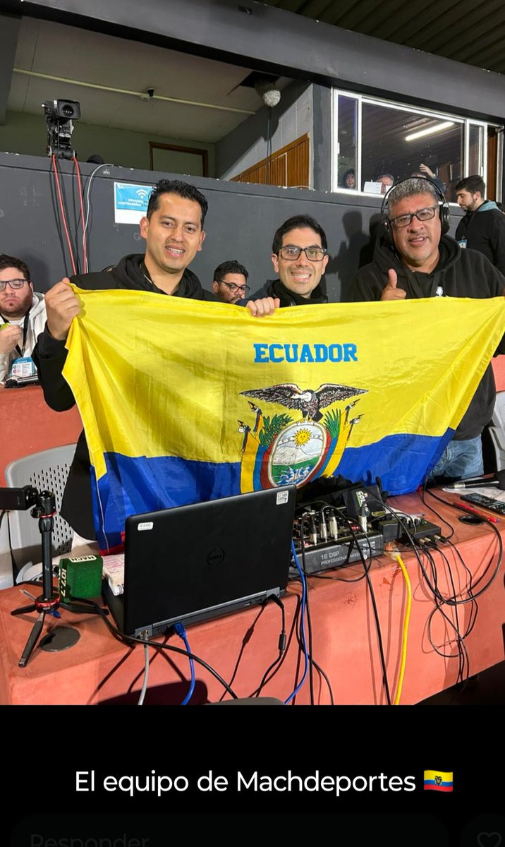 El Comandante fredy tobar (@comanplus) on Twitter photo Machdeportes en Uruguay con la selección ♥️♥️⚽⚽🎤🎤 Machdeportes en Uruguay con la selección ♥️♥️⚽⚽🎤🎤