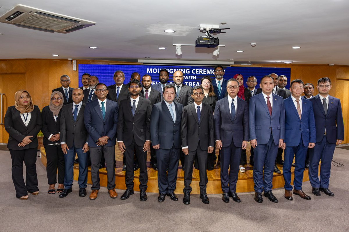 We are thrilled to announce that STELCO has officially signed a Memorandum of Understanding with TBEA Group Co., Ltd., China. This landmark agreement is a significant step forward in enhancing the Maldives’ energy infrastructure.

Key highlights of the partnership include: