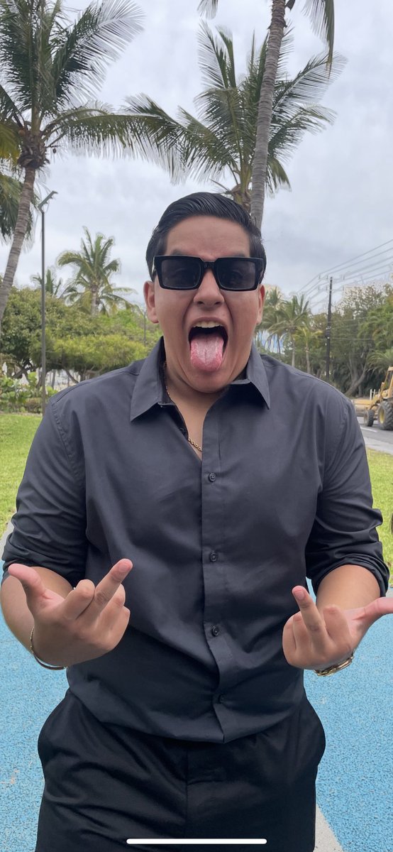 ntrafa_'s tweet photo. Pinche selección mediocre.
Yo en cuanto cayó el gol de Raúl: https://t.co/BWcptk4e6T
