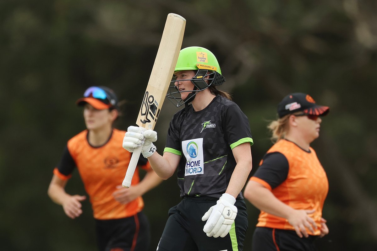 ThunderBBL's tweet photo. 3/183 from 20 overs 💥
Tahlia Wilson 81 (57)
Anika Learoyd 60 (37)
#t20springchallenge https://t.co/RAvOaPGnDT