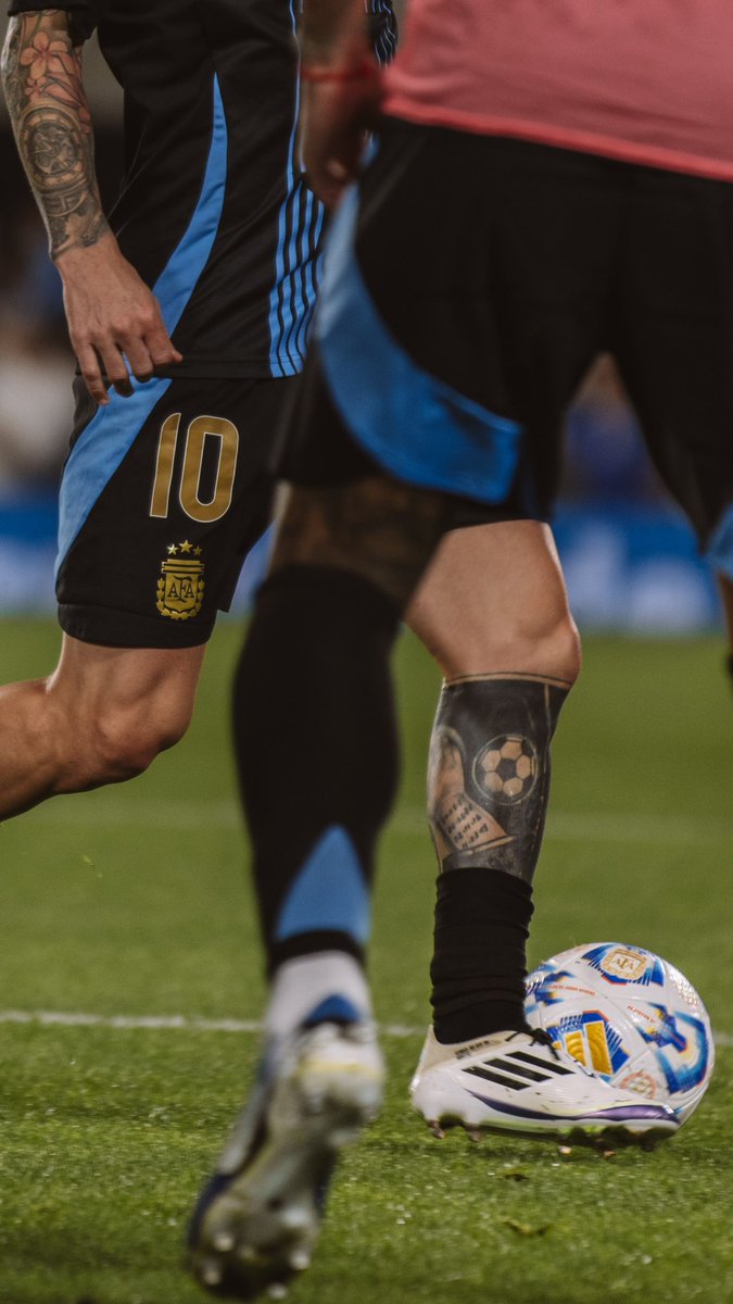 lachinasanjuann's tweet photo. Que placer verte jugar, no te vayas nunca Leo. https://t.co/OVgj7mHKMt