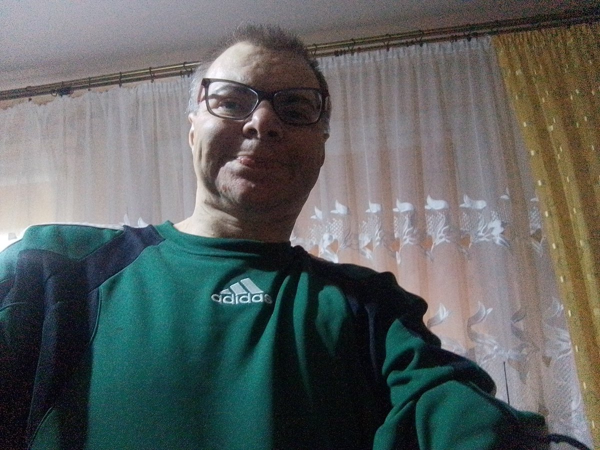 MICHALESISZ's tweet photo. Jest środa 2 fotka będzie @MICHALESISZ https://t.co/qSgN2eNHA7