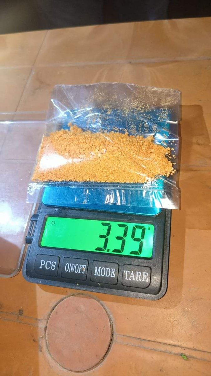 nagaonpolice's tweet photo. A Nagaon Police team led by DSP(P) Sandipon Garg along with OC Dhing PS recovered 22 Nos. of small Plastic containers filled with suspected Heroin net weighting 3.39 Gram.Two accused arrested for further Legal Action.@himantabiswa @gpsinghips @HardiSpeaks @assampolice https://t.co/ESVBpPkiZi