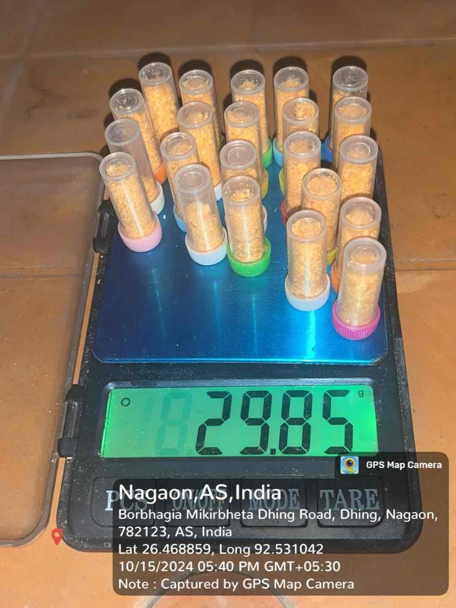 nagaonpolice's tweet photo. A Nagaon Police team led by DSP(P) Sandipon Garg along with OC Dhing PS recovered 22 Nos. of small Plastic containers filled with suspected Heroin net weighting 3.39 Gram.Two accused arrested for further Legal Action.@himantabiswa @gpsinghips @HardiSpeaks @assampolice https://t.co/ESVBpPkiZi