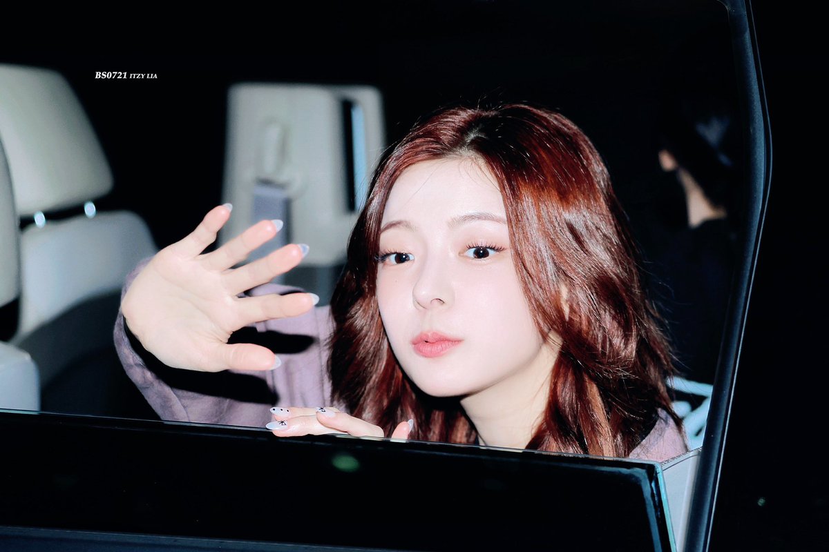 BS_0721's tweet photo. 241015 웬디의 영스트리트 HQ 4P
컴백 파이팅💛💛💛💛💛
#LIA #리아  #ITZY #있지
#ITZY_GOLD https://t.co/5gWjHxgud0