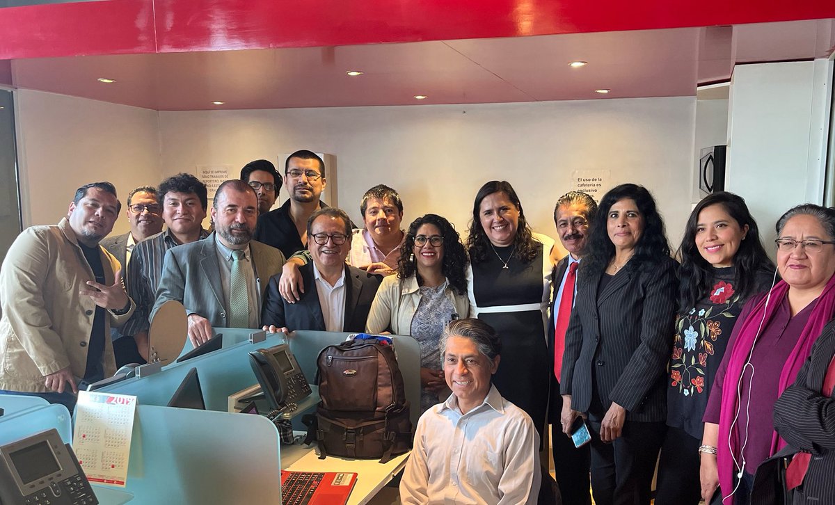 georginaolsonj's tweet photo. Festejando mi cumple con colegas de la fuente @Congreso_CdMex que admiro mucho @omarogd @Eddcedillo @sandra_hndez @MemoJuarezCha @hcruz007 ⁦@jofabo⁩ https://t.co/86UBBYWYlN