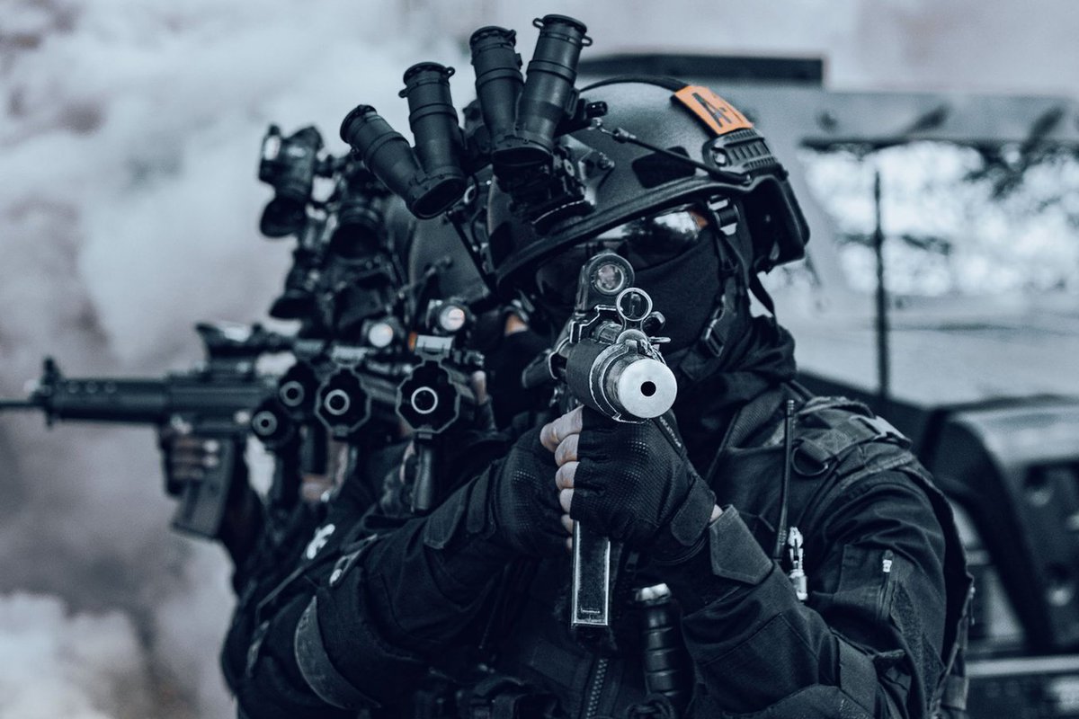 ‘सर्वत्र सर्वोत्तम सुरक्षा’
Director General and all Ranks of Border Security Force extend best wishes to all personnel and families of <a href="/nsgblackcats/">National Security Guard</a> on the occasion of their 40th Raising Day

#JaiHind 
#NSGRaisingDay
#सर्वत्र_सर्वोत्तम_सुरक्षा