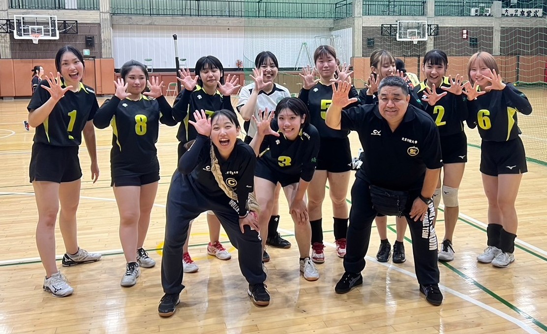 ygankichi's tweet photo. 土曜日の女子６部秋季リーグ戦、3試合の長丁場でしたがオイコスプロテインドリンクのおかげか3試合ともストレートで勝利しました❗ https://t.co/jGY7F2DaCu
