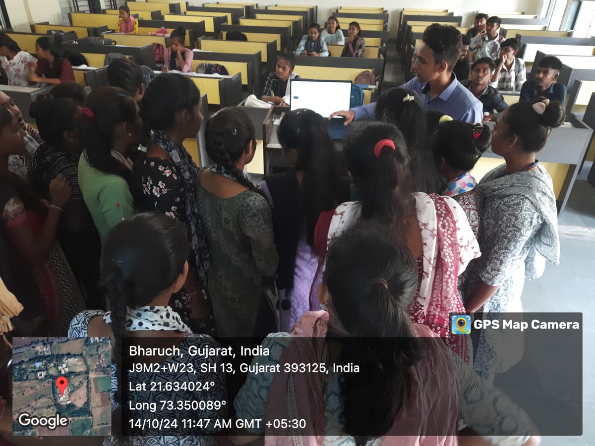 IGujcost99067's tweet photo. #Innovationclub પ્રોગ્રામ અંતર્ગત @infogujcost દ્વારા ઇનોવેશન ક્લબ Phase - 2 ટ્રેનિંગ નો આજે 3 જો દિવસ ગુજરાત ના 11 જિલ્લામાં 14 આર્ટસ,કોમર્સ અને સાયન્સ કોલેજ માં આજે 2 દિવસની ટ્રેનિંગ શરૂ.  

ચાલો કંઇક #innovative કરીએ.
yes we are #innovator..! https://t.co/89v9fY7SMY