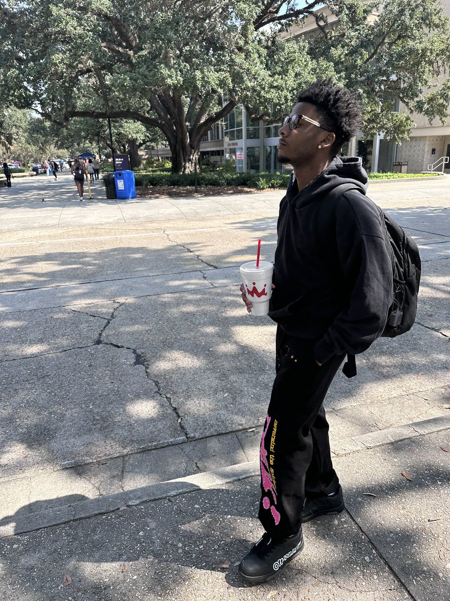 drex_da's tweet photo. Unwanted/Unseen Things #GeauxCity 🐯 https://t.co/Mjbrd4KXYU