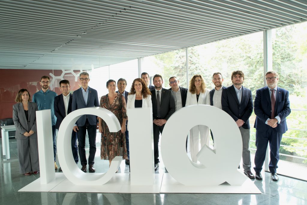 MarinML (@ml_marin) on Twitter photo 🎉 Proud to share great news! 🎉
Our patent “Photocatalyst for the Treatment of Fluids Containing Organic Matter,” developed by F. Bosca, M. L. Marín, O. Cabezuelo & L. N. Ponce, from <a href="/PAMA_UPVCSIC/">PAMA_UPVCSIC</a>, at the <a href="/ITQ_UPVCSIC/">ITQ (UPV-CSIC)</a>, received the Best Patent Award 2024 by <a href="/BASF/">BASF</a> and <a href="/ICIQchem/">ICIQ</a>. 🎉 Proud to share great news! 🎉
Our patent “Photocatalyst for the Treatment of Fluids Containing Organic Matter,” developed by F. Bosca, M. L. Marín, O. Cabezuelo & L. N. Ponce, from <a href="/PAMA_UPVCSIC/">PAMA_UPVCSIC</a>, at the <a href="/ITQ_UPVCSIC/">ITQ (UPV-CSIC)</a>, received the Best Patent Award 2024 by <a href="/BASF/">BASF</a> and <a href="/ICIQchem/">ICIQ</a>.