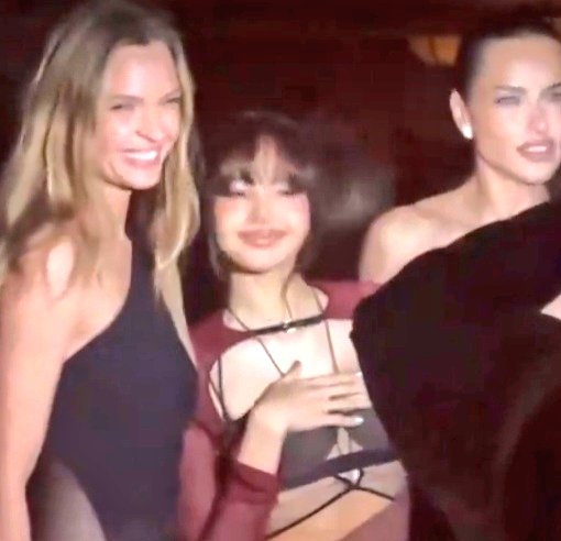 อิดอกละหน้าลิซ่าโคตรฟินชอบมาก55555555555555555555555