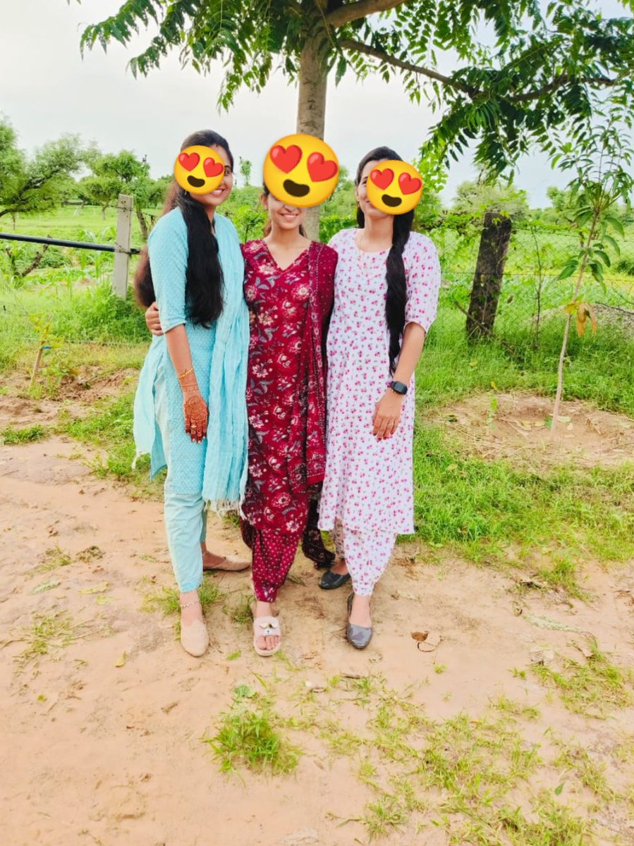 Rk_jaatni's tweet photo. ज़िंदगी के सफर में मेरा जब-जब बुरा मक़ाम आया
यारों के आँगन में बैठा तब-तब मुझे आराम आया…❤😍

तीनों की तिगड़ी 🙈🥰
@BugaliyaSM @Rk_jaatni @Pinku_jaat1 https://t.co/bCmiFhocKy