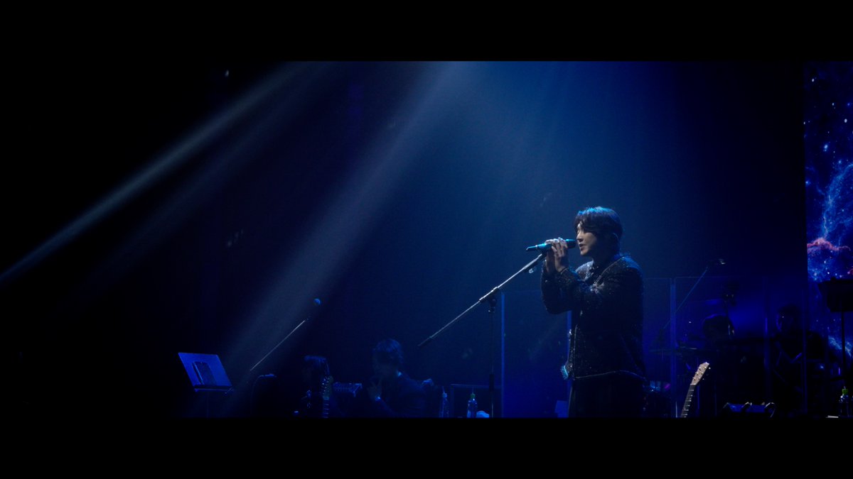 khj_heneciatwt's tweet image. [🎼]
INTO THE LIGHT THE SYMPHONY #3 (Your Story - Song for a dreamer)

06. Your Story
07. Song for a dreamer

#KIMHYUNJOONG
#INTOTHELIGHT
#THESYMPHONY
#CONCERT

🎬 youtu.be/Lha-IHXM7RA