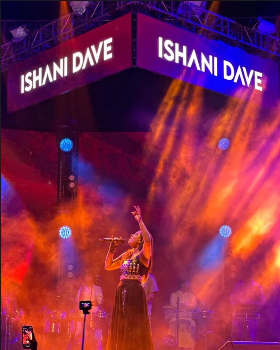 ✨ Karnavati University Garba Mahotsav 2024 ✨

Five days of lights, beats, and vibrant tradition have come to a close! From mesmerizing performances to energetic Garba rounds, KUGM 2024 has left us with unforgettable memories. 🪔💃🕺

#KUGM2024#KarnavatiUniversity #uim