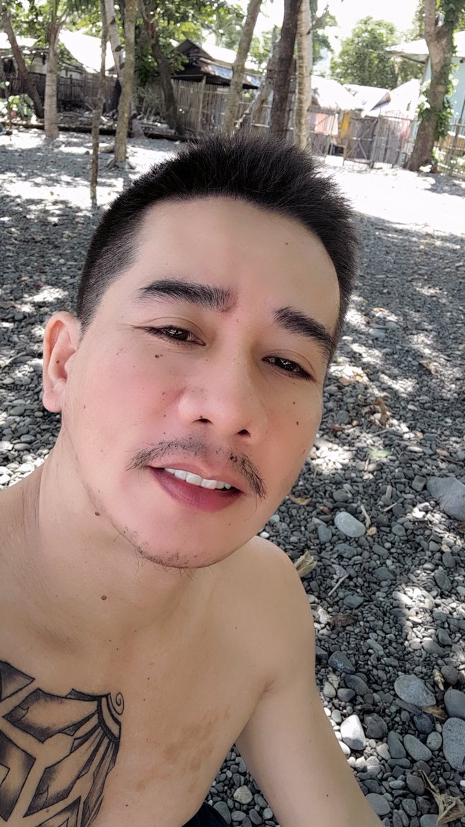 Ugh follow me on tevi mga boss 
<a href="/totorobfinestph/">Toto Rob</a>