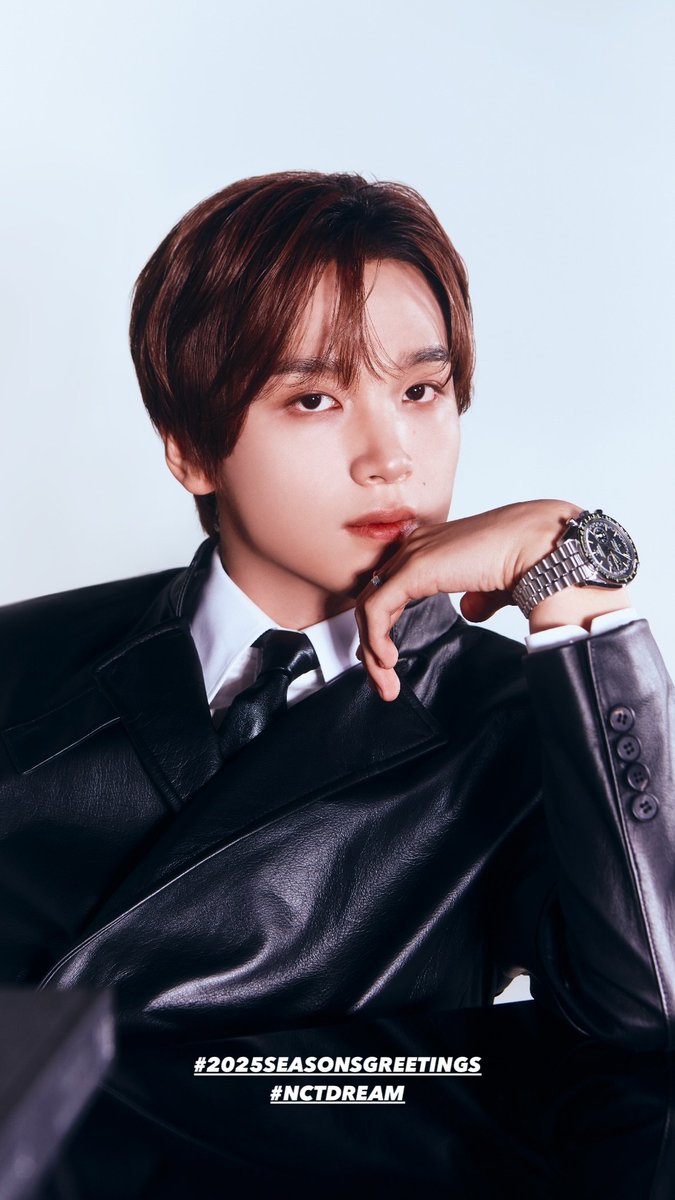 NCTDREAMCENTER's tweet image. NCT DREAM 2025 SEASON'S GREETINGS - #MARK #HAECHAN 

#NCTDREAM @NCTsmtown_DREAM