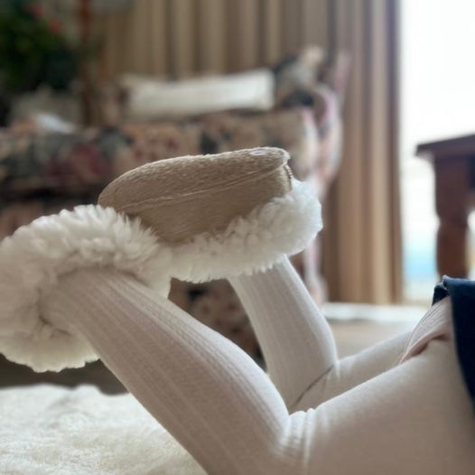 KaruSlippers's tweet photo. Don’t forget to add our 𝗞𝗹𝗲𝗶𝗻 𝗞𝗮𝗿𝘂 to your infants’ wardrobe.

Bedtime or playtime, they will be comfortable.
021 461 7185 / https://t.co/MWzb9fAv9K

#KARU #KaruSlippers #Sheepskin #Slippers #KiddiesSlippers #KleinKaru #InfantSlippers #ComfortableSlippers https://t.co/KnOieLry2Y