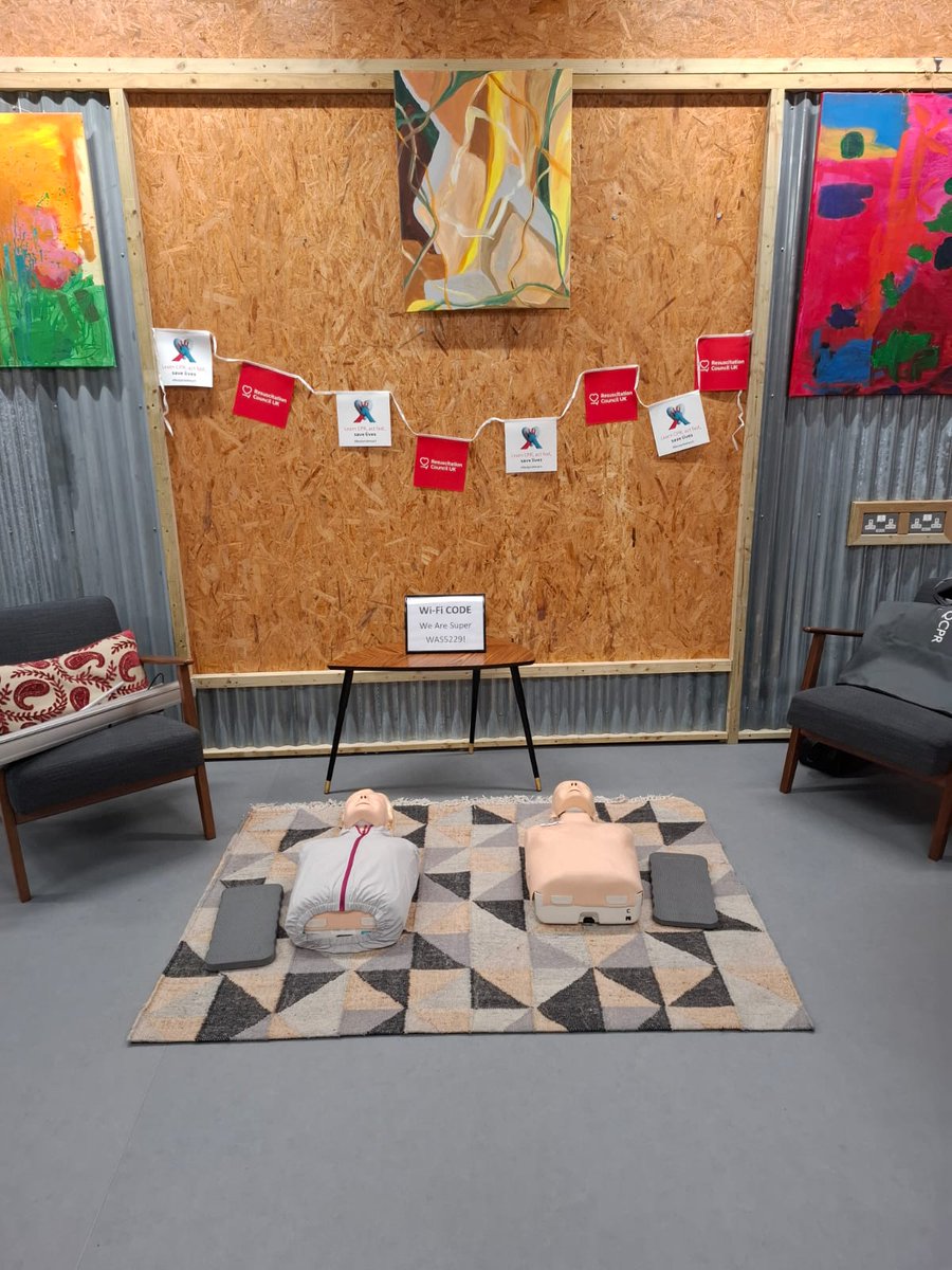 DonateForDefib's tweet image. We&apos;re all ready for #restartaheartday at We Are Super Centre!

Come and join us if you can!
Here till 13:00pm!