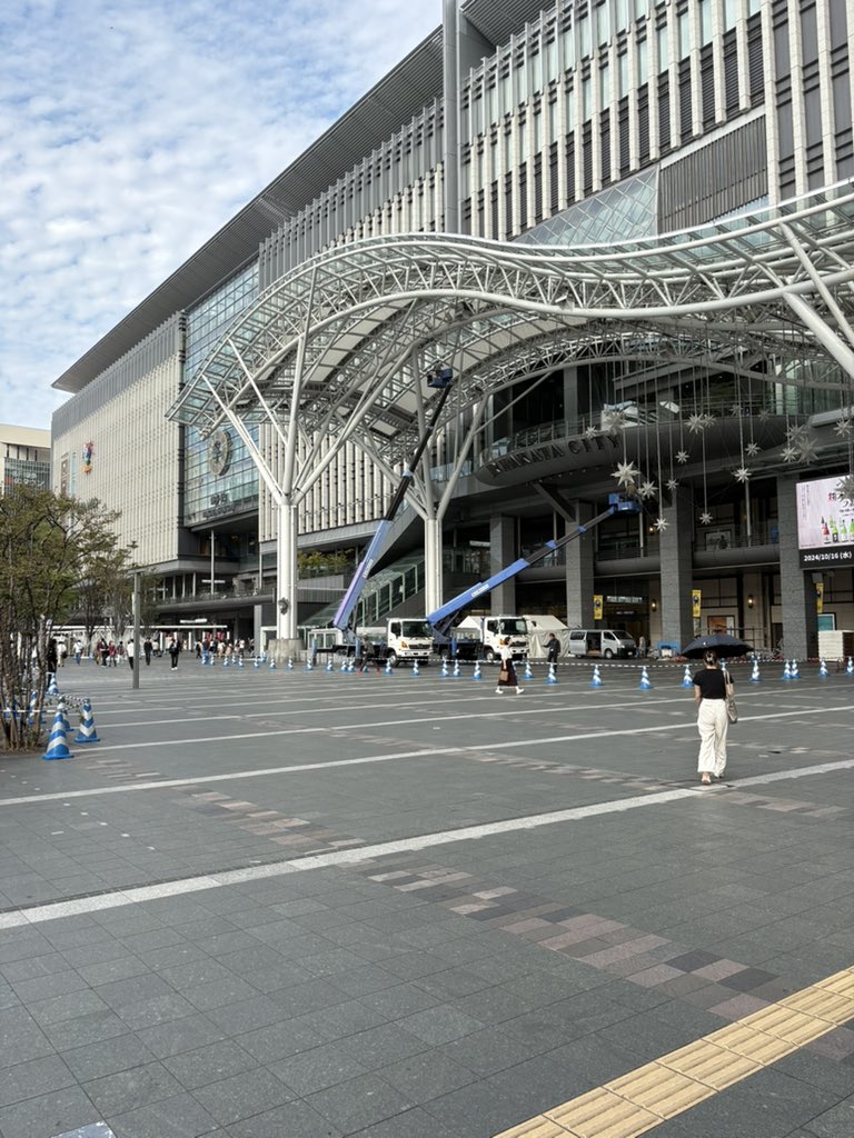kicho0427's tweet photo. 博多駅ついたよー https://t.co/6NYt0sHdAG