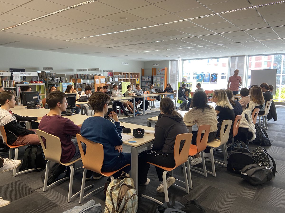 Lycée Jean Baylet tweet media