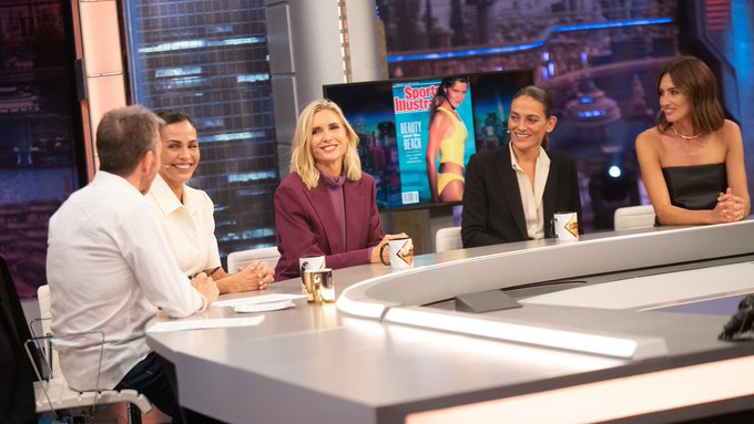 GECAtv's tweet photo. #ModaEH congrega a 1.975.000 espectadores y alcanza un 14,7% de share.

📺 4.786.000 espectadores únicos.

🥰 41,3% de fidelidad.

#Audiencias @El_Hormiguero https://t.co/ciFiwHjwT1