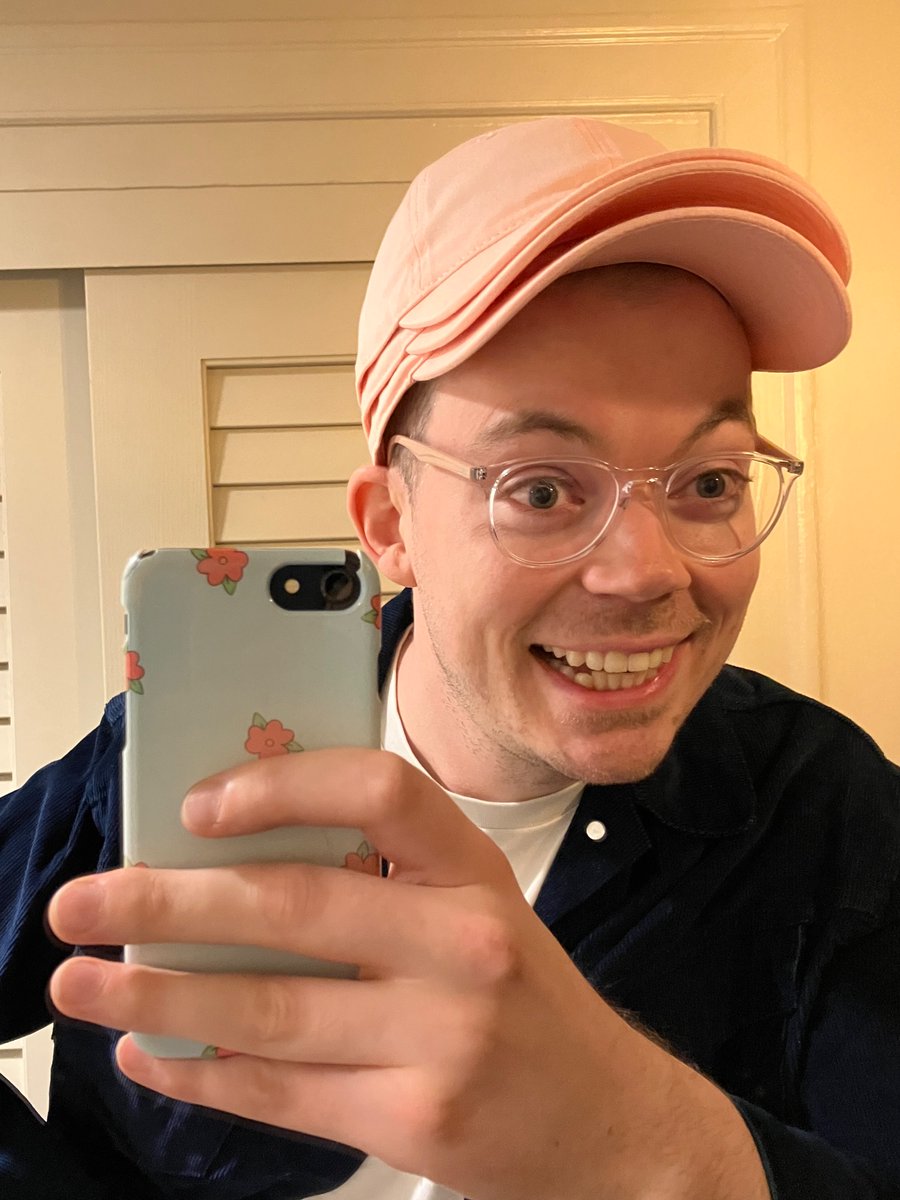 whothepignow's tweet photo. America really *IS* the land of opportunity!

(They still sell my favourite hat over here) https://t.co/kEx6RiCcs7