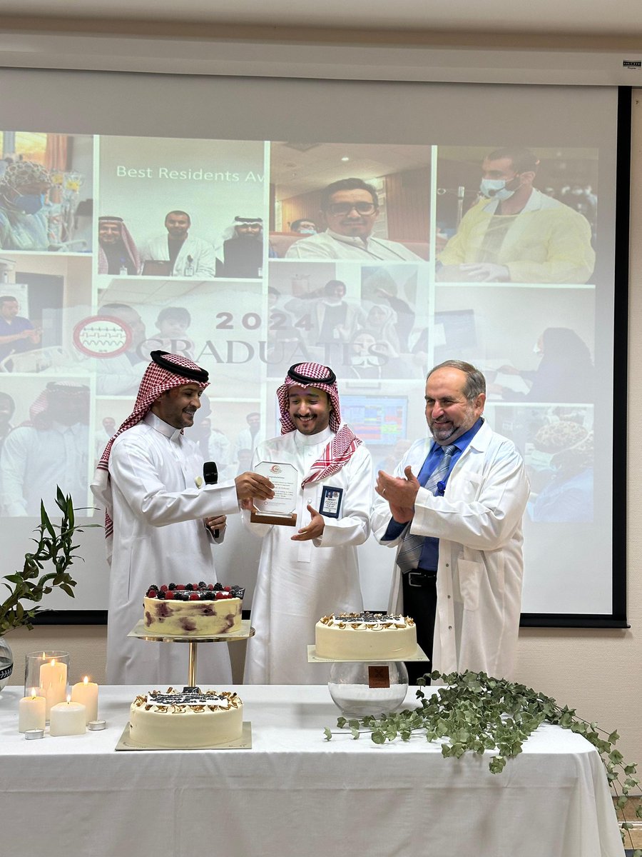 CCM_KAMC_RP's tweet photo. Always there is a time for a celebration 🎉✨
Huge congratulations to our 2024 graduates!

Dr. Modhi Al Yahya
Dr. Mohammed Al Qahtani
Dr. Hatim Arishi 
Dr. Amro Ghazi
Dr. Ghurmallah Al Zahrani

So Proud of You! https://t.co/rhBp6gyPK7