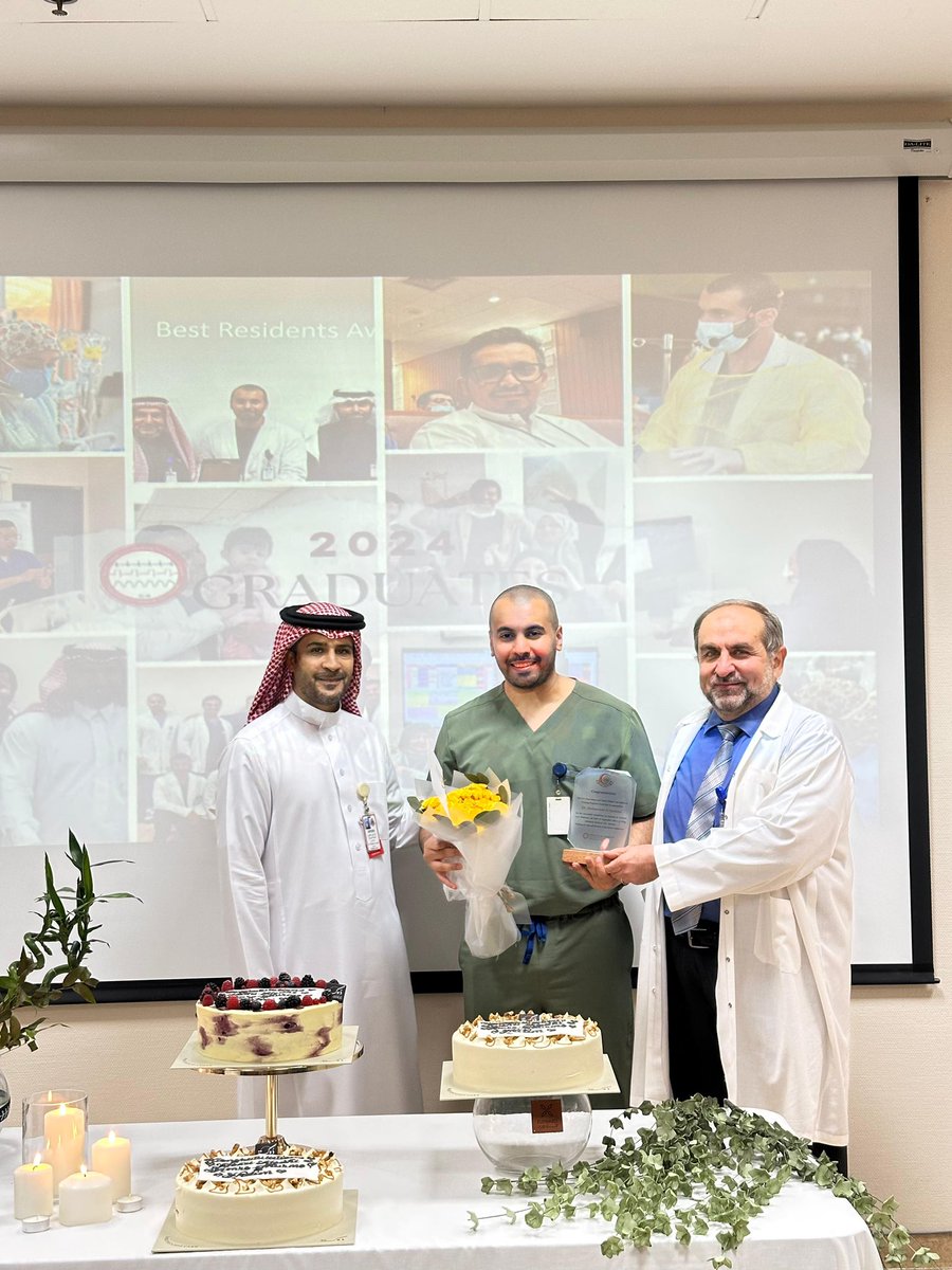 CCM_KAMC_RP's tweet photo. Always there is a time for a celebration 🎉✨
Huge congratulations to our 2024 graduates!

Dr. Modhi Al Yahya
Dr. Mohammed Al Qahtani
Dr. Hatim Arishi 
Dr. Amro Ghazi
Dr. Ghurmallah Al Zahrani

So Proud of You! https://t.co/rhBp6gyPK7