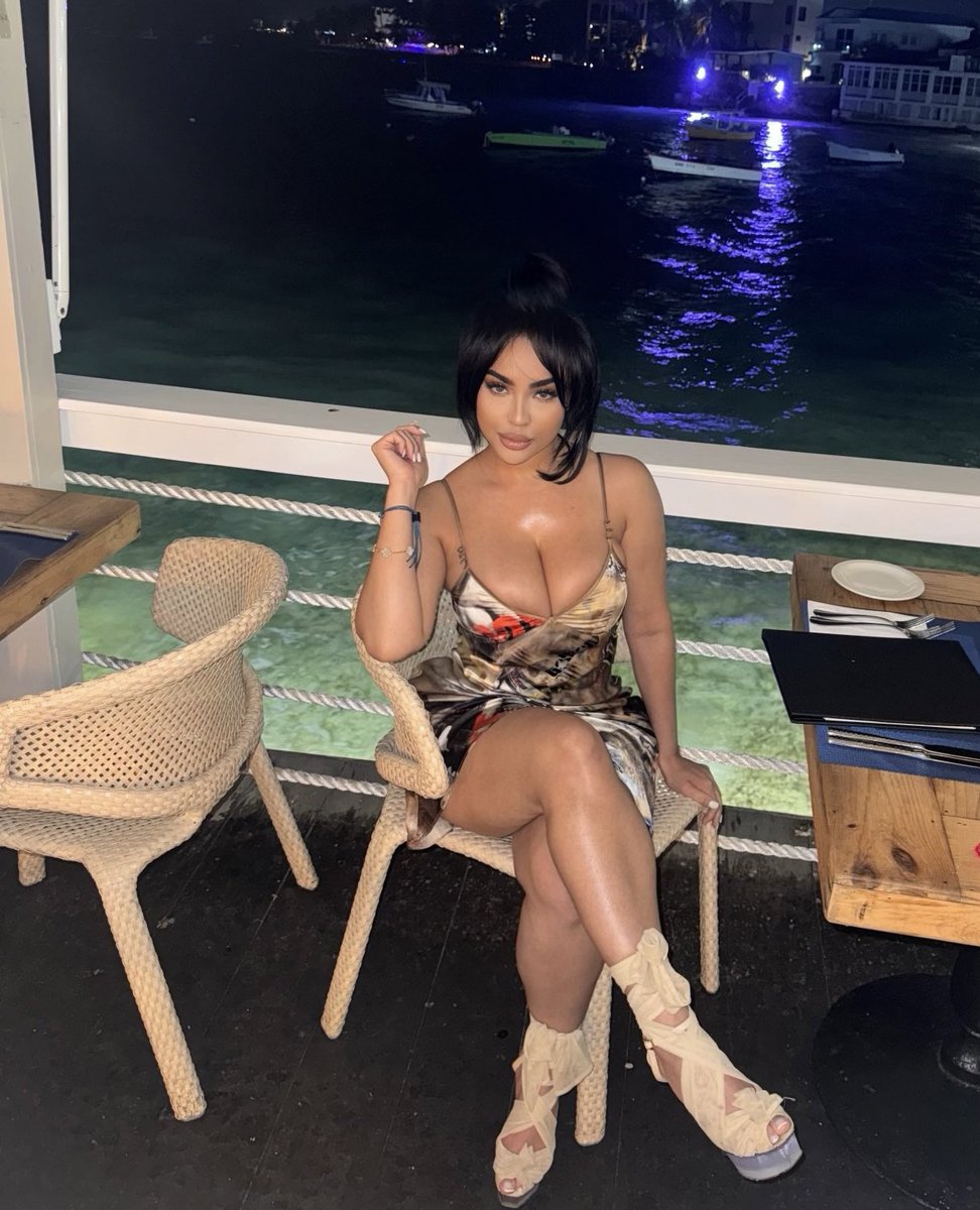 CacciolfiKim's tweet image. Purr 😻