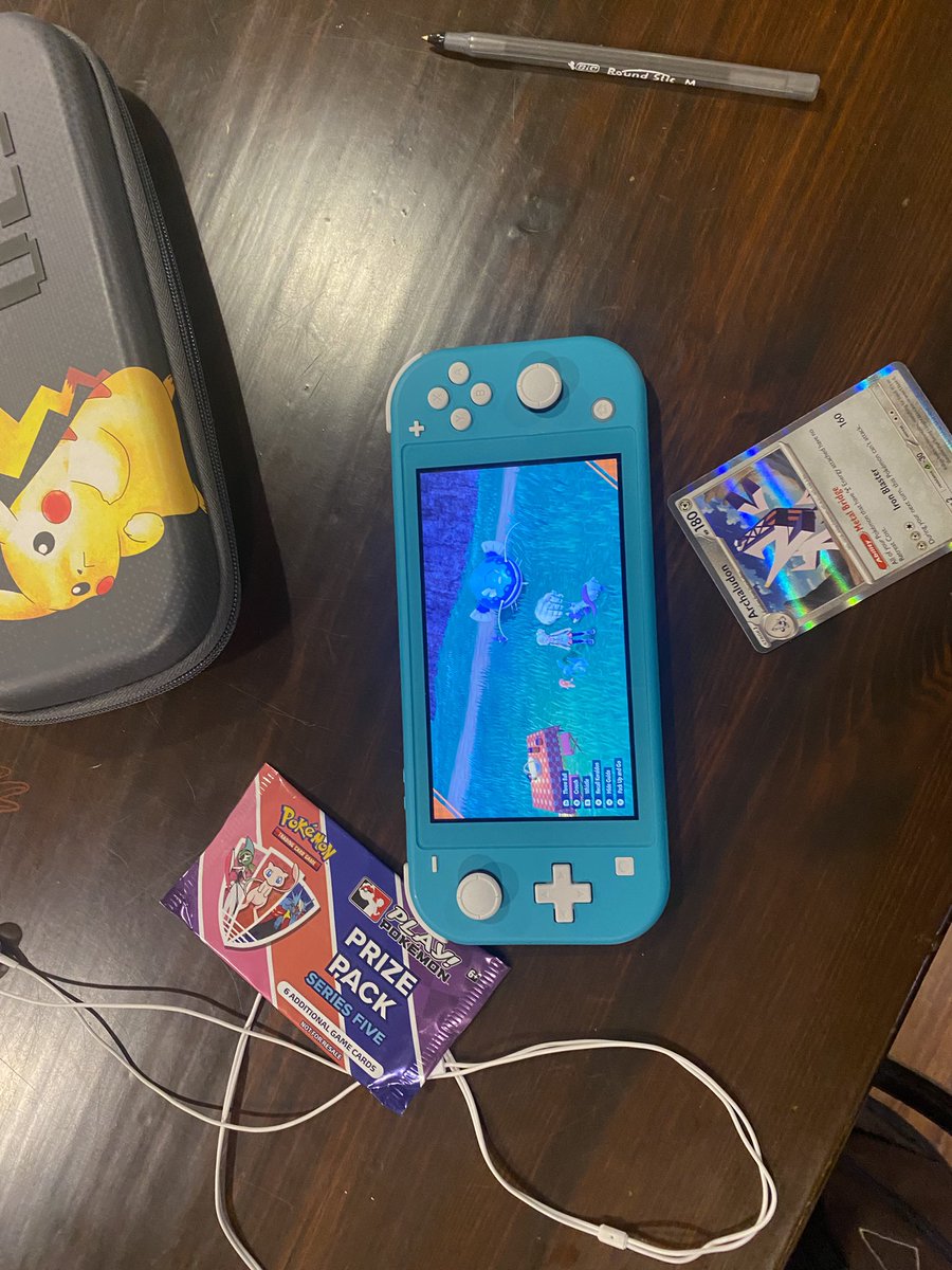Finally won my first local of the season at <a href="/UntappedGames/">Untapped Games</a> in Pawtucket RI with this goofy team. Shout out to Glaceon for being MVP and dodging attacks like a boss despite not coming to too many games.