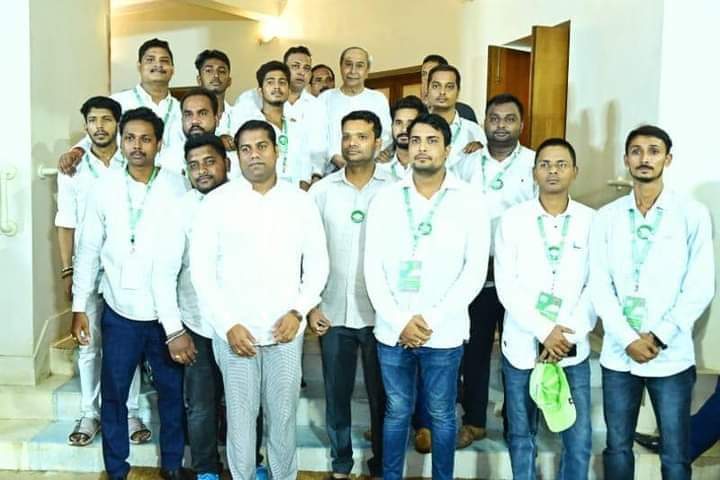 BeheraRight's tweet photo. Happiest birthday to my leader @Naveen_Odisha sir ❤️🙏🏻. Wish you many many happy returns of the day 💐🎂🙏🏻 https://t.co/XiPvUIzakG