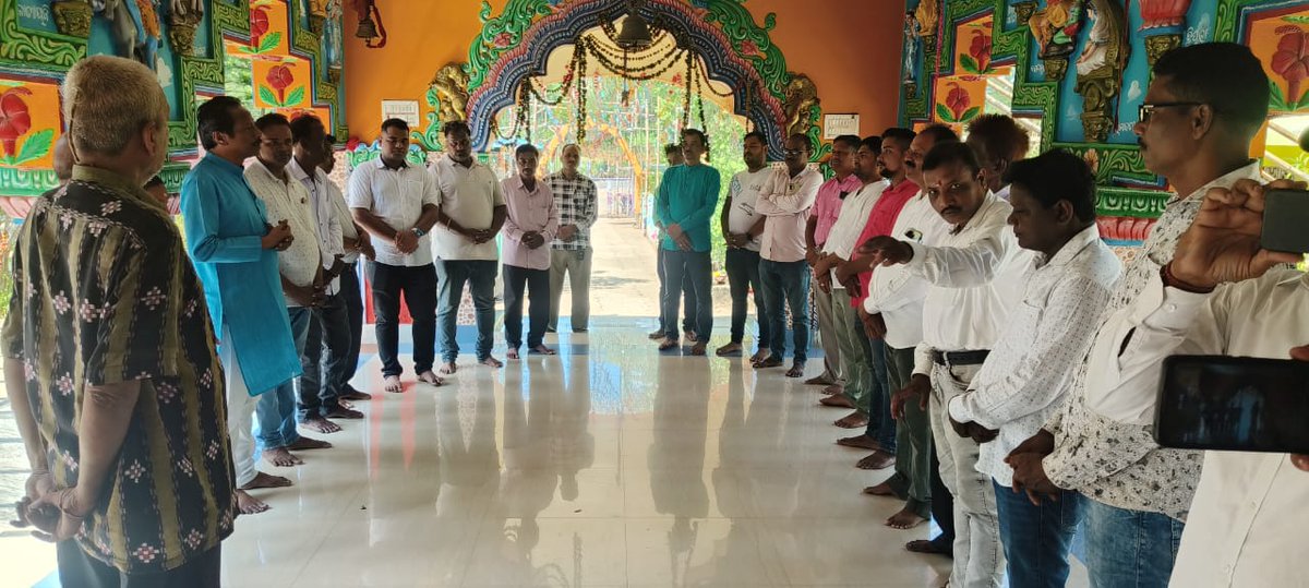 Mahesh Sahoo (@mahesh5700) on Twitter photo ଆମ ପ୍ରିୟ ନେତା ଶ୍ରୀ ନବୀନ ପଟ୍ଟନାୟକଙ୍କ ୭୯ ତମ ଜନ୍ମଦିନ ଅବସରରେ ହିନ୍ଦୋଳ ନିର୍ବାଚନ ମଣ୍ଡଳୀ ଅନ୍ତର୍ଗତ ସୁକିଆବାଉତି ପୀଠରେ ନବୀନ ବାବୁଙ୍କ ଦୀର୍ଘ ଏବଂ ନିରାମୟ ଜୀବନ କାମନା କରି କର୍ମକର୍ତ୍ତାଙ୍କ ସହ ପୂଜା ଅର୍ଚ୍ଚନା କଲୁ । ମହାପ୍ରଭୁଙ୍କ ଆଶୀର୍ବାଦରୁ ନବୀନ ବାବୁଙ୍କ ଚଲାପଥ କୁସୁମିତ ହେଉ ।
<a href="/Naveen_Odisha/">Naveen Patnaik</a>
<a href="/bjd_odisha/">Biju Janata Dal</a> ଆମ ପ୍ରିୟ ନେତା ଶ୍ରୀ ନବୀନ ପଟ୍ଟନାୟକଙ୍କ ୭୯ ତମ ଜନ୍ମଦିନ ଅବସରରେ ହିନ୍ଦୋଳ ନିର୍ବାଚନ ମଣ୍ଡଳୀ ଅନ୍ତର୍ଗତ ସୁକିଆବାଉତି ପୀଠରେ ନବୀନ ବାବୁଙ୍କ ଦୀର୍ଘ ଏବଂ ନିରାମୟ ଜୀବନ କାମନା କରି କର୍ମକର୍ତ୍ତାଙ୍କ ସହ ପୂଜା ଅର୍ଚ୍ଚନା କଲୁ । ମହାପ୍ରଭୁଙ୍କ ଆଶୀର୍ବାଦରୁ ନବୀନ ବାବୁଙ୍କ ଚଲାପଥ କୁସୁମିତ ହେଉ ।
<a href="/Naveen_Odisha/">Naveen Patnaik</a>
<a href="/bjd_odisha/">Biju Janata Dal</a>