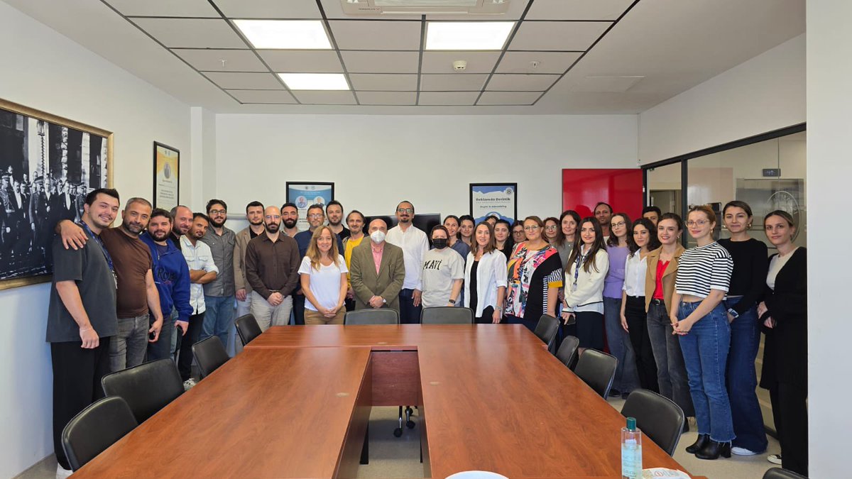 İletişim Fakültesi (@iauif) on Twitter photo İletişim Fakültesi Dekanlığı görevini sürdüren değerli Hocamız Prof. Dr. Selahattin YILDIZ, fakültemize veda etti. Kendisine fakültemize yapmış olduğu katkılardan ötürü şükranlarımızı sunuyor, bundan sonraki yaşamında başarılarının devamını diliyoruz🙏🏻 <a href="/Selahattin_1962/">Selahattin Yıldız</a> İletişim Fakültesi Dekanlığı görevini sürdüren değerli Hocamız Prof. Dr. Selahattin YILDIZ, fakültemize veda etti. Kendisine fakültemize yapmış olduğu katkılardan ötürü şükranlarımızı sunuyor, bundan sonraki yaşamında başarılarının devamını diliyoruz🙏🏻 <a href="/Selahattin_1962/">Selahattin Yıldız</a>