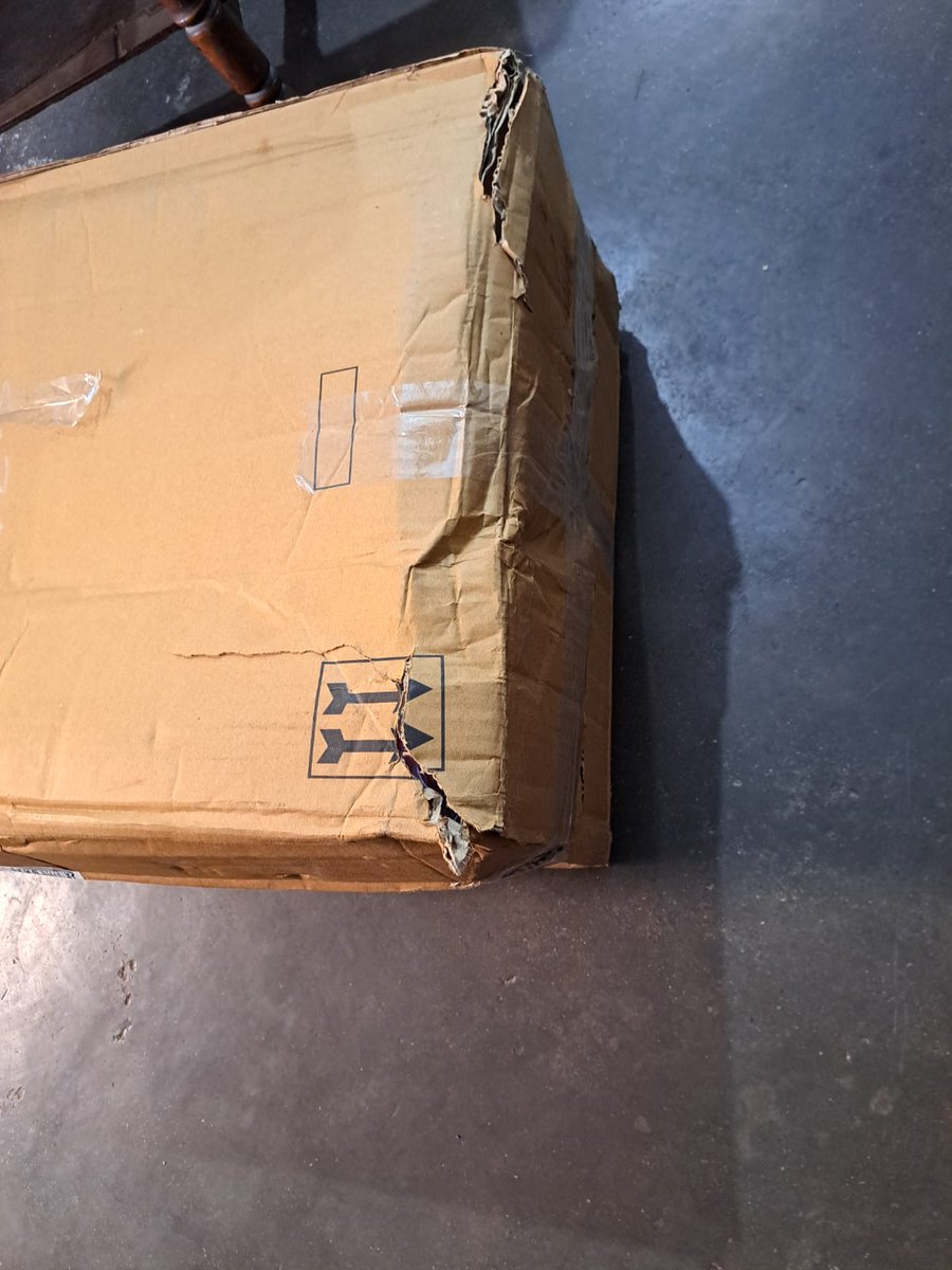 iamhamraj's tweet photo. @amazonIN  something is wrong with the jamshedpur delivery partner please look into this.

Old delivery photos https://t.co/04E8goQh2y