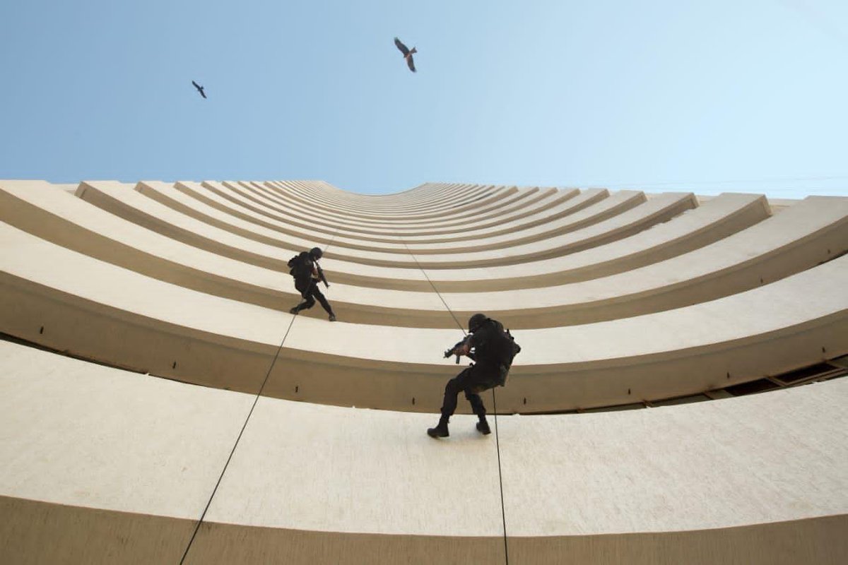 irajulpandya's tweet image. Honouring the fearless protectors of our nation on #NSGRaisingDay 

With the spirit of ‘Sarvatra Sarvottam Suraksha,’ the NSG continues to excel in swift action, strategic brilliance, and pinpoint precision, standing tall as our nation’s elite defence forces. 

#NSGCommandos