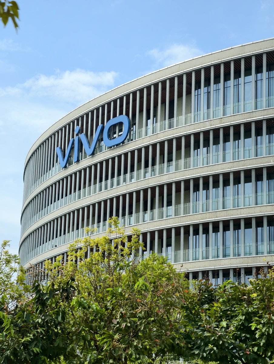 BenGeskin's tweet image. At vivo headquarters today 

📸 vivo X200 Pro