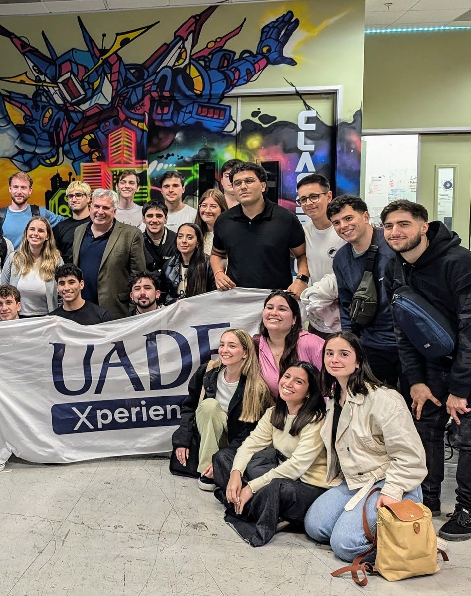 RiverPlateVC's tweet photo. Es difícil no ser optimista sobre el futuro tras ver a los alumnos de @uade y @ITBA compartir el evento de pitch en el Hacker Dojo de Mountain View, California. Tal vez ya sea tiempo de pensar en una sede para las universidades de tecnología y negocios de LatAm en Silicon Valley. https://t.co/K441PttA09