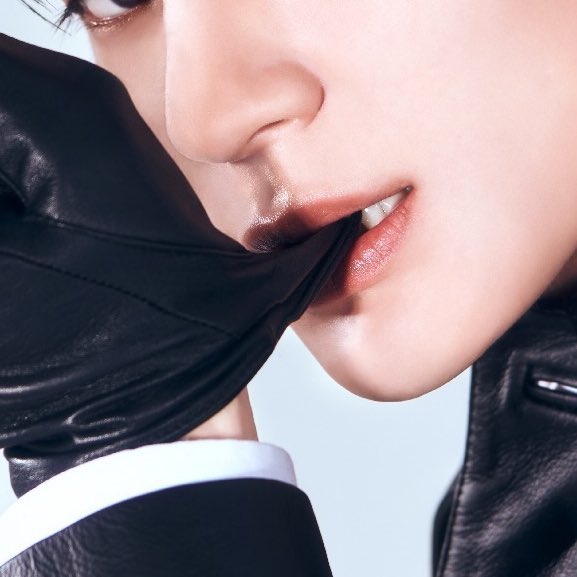 jenospjs's tweet image. I'M WEAK