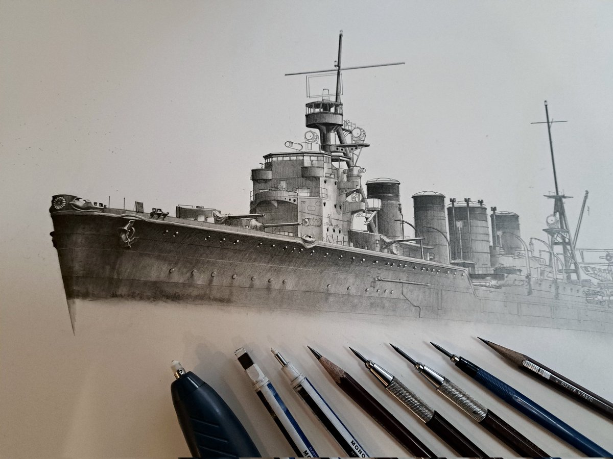 ArtStudiofu1's tweet photo. 【制作開始】最終時をの軽巡洋艦「川内」主題に制作中の作品。艦体の塗り込みを開始。波濤を乗り越えて進む勇姿をイメージして制作しています。気候条件については検討中です。
 #鉛筆艦船画 #菅野泰紀 #マドロスたちの航跡 #鉛筆画 https://t.co/2WtCSowdco