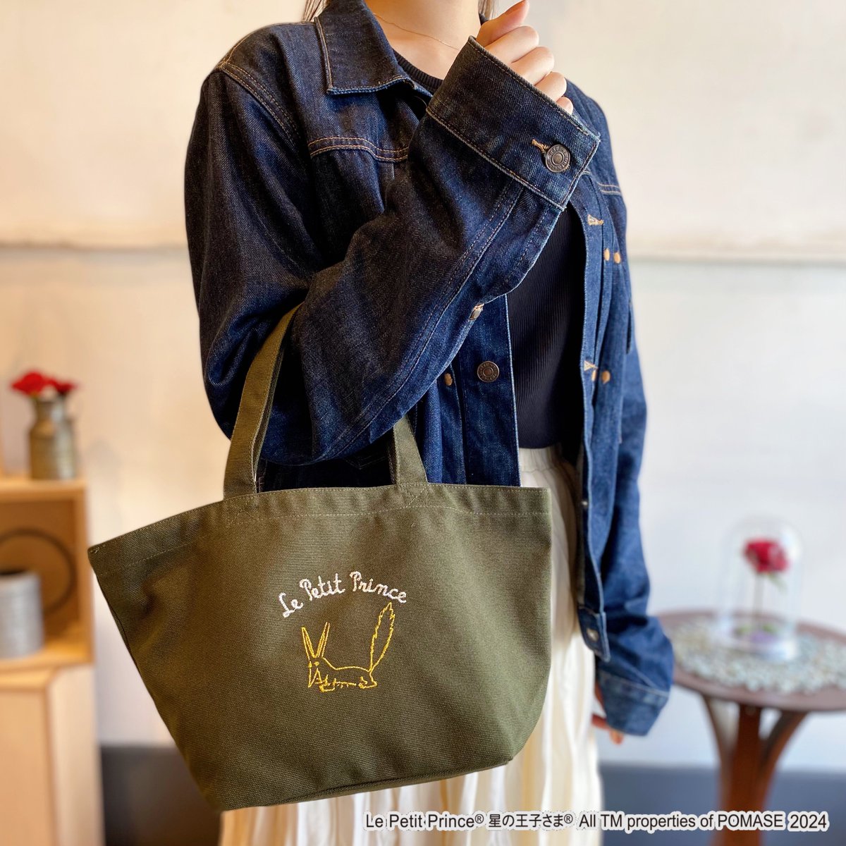 𝐁𝐨𝐧𝐣𝐨𝐮𝐫🌹 🌟刺しゅうトートバッグ 刺繍をあしらったシンプルな