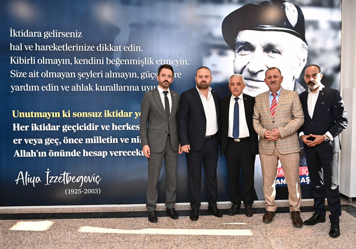 Yeniden Refah Partisi Mamak İlçe Başkanı Sayın Ertürk Acun ve kıymetli Heyetini ağırladık.

 Nazik ziyaretleri için teşekkür ederiz.