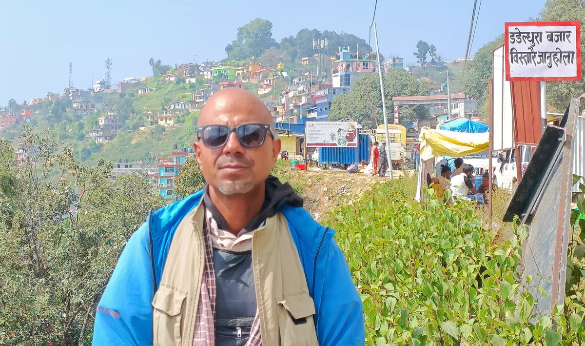 TankaChhetri's tweet photo. डडेल्धुरा बजारबाट यहाँहरु सबैमा नमस्कार, आज बिहान ९ बज धनगढी बजारबाट अत्तरिया हुँदै अहिले मध्यान्ह डडेल्धुरा आइपुगियाे अब वैतडीकाे यात्रामा🌹🙏
📸 @sharban_thapa
#toor #tourism https://t.co/qfg43KV7rj