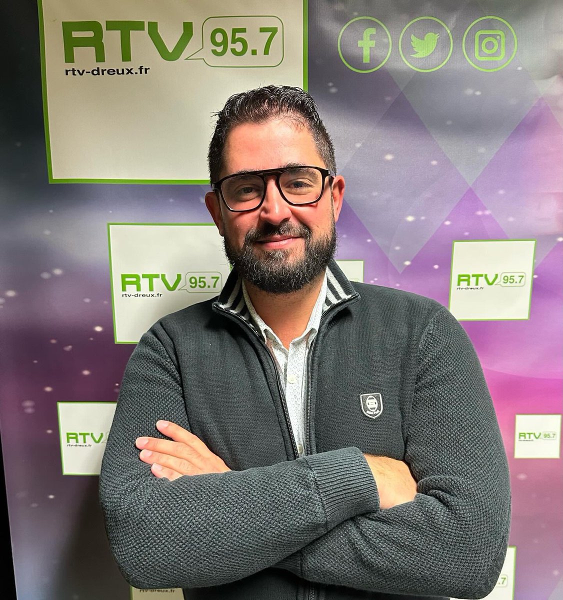 #Dreux | Travaux du Square de la République ? Des chiffres clés et des informations précieuses pour éclairer les enjeux du renouvellent de cette "promenade", ainsi nommée par les urbanistes d'autrefois.

🎧📻🎙 Nelson Fonseca : rtv-dreux.fr/podcast/