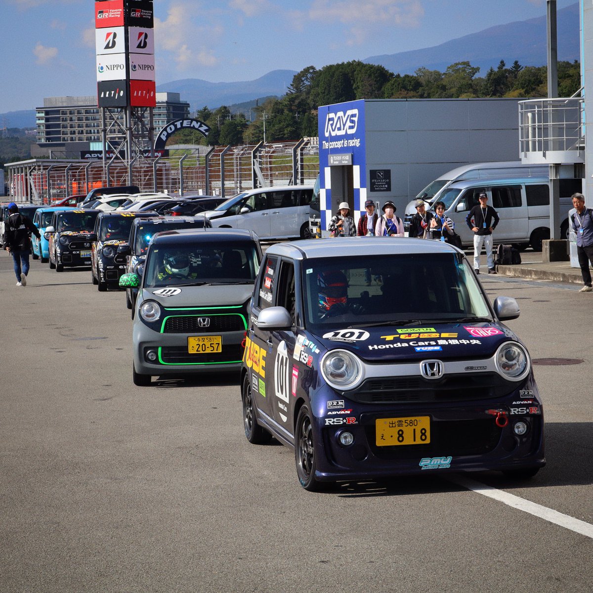 kawausoya_y36's tweet photo. ☺
#サーキットのTUBE 🌊
#NoneOwnersCup Rd9
#富士スピードウェイ 🏁
#HC島根中央TUBE_NONE
#STAR_SPORTS
#HondaCars島根中央
#HONDA
#NONE
#YOKOHAMA
#TUBE 🏄
#松本玲二 選手
#フレッフレッ📣 https://t.co/O5R6iThW0P