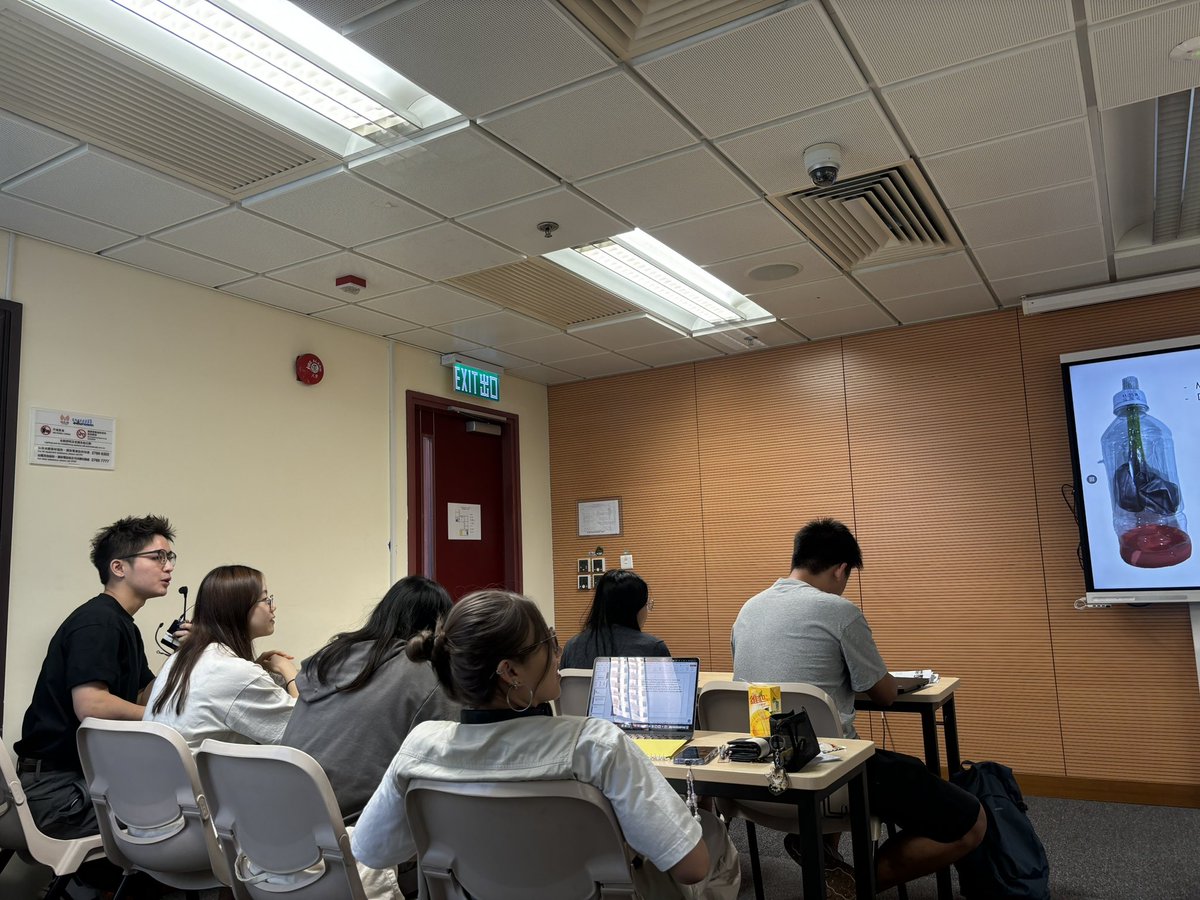 Students’ inventions to compare normal breathing and those with COPD. So proud to see their innovations and critical thinking skills developed during this semester.   PS: they are not medical/nursing students, but they are doing so well in the subject I teach